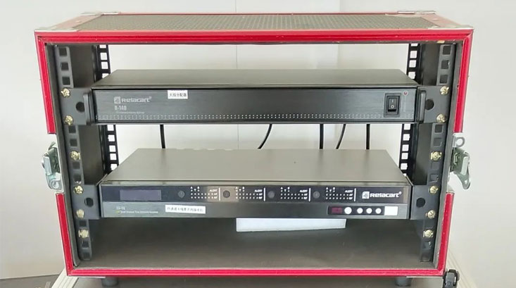 Четырехканальная беспроводная микрофонная система Relacart UR-2Q с частотой 130 МГц помогает China Railway Construction в строительстве поля для регби в Папуа - Новой Гвинее и Новой Ирландии