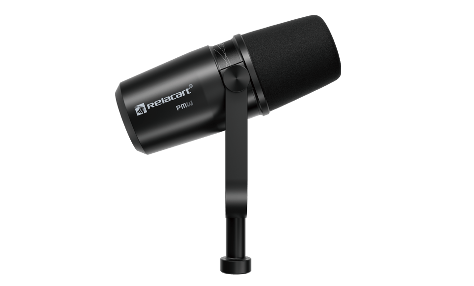 Динамический вокальный микрофон со встроенным предусилителем