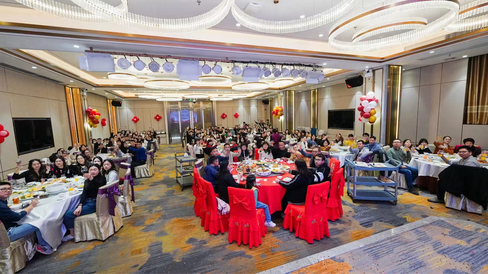 Яркая ночь, полная смеха | Обзор ежегодных мероприятий Relacart 2023