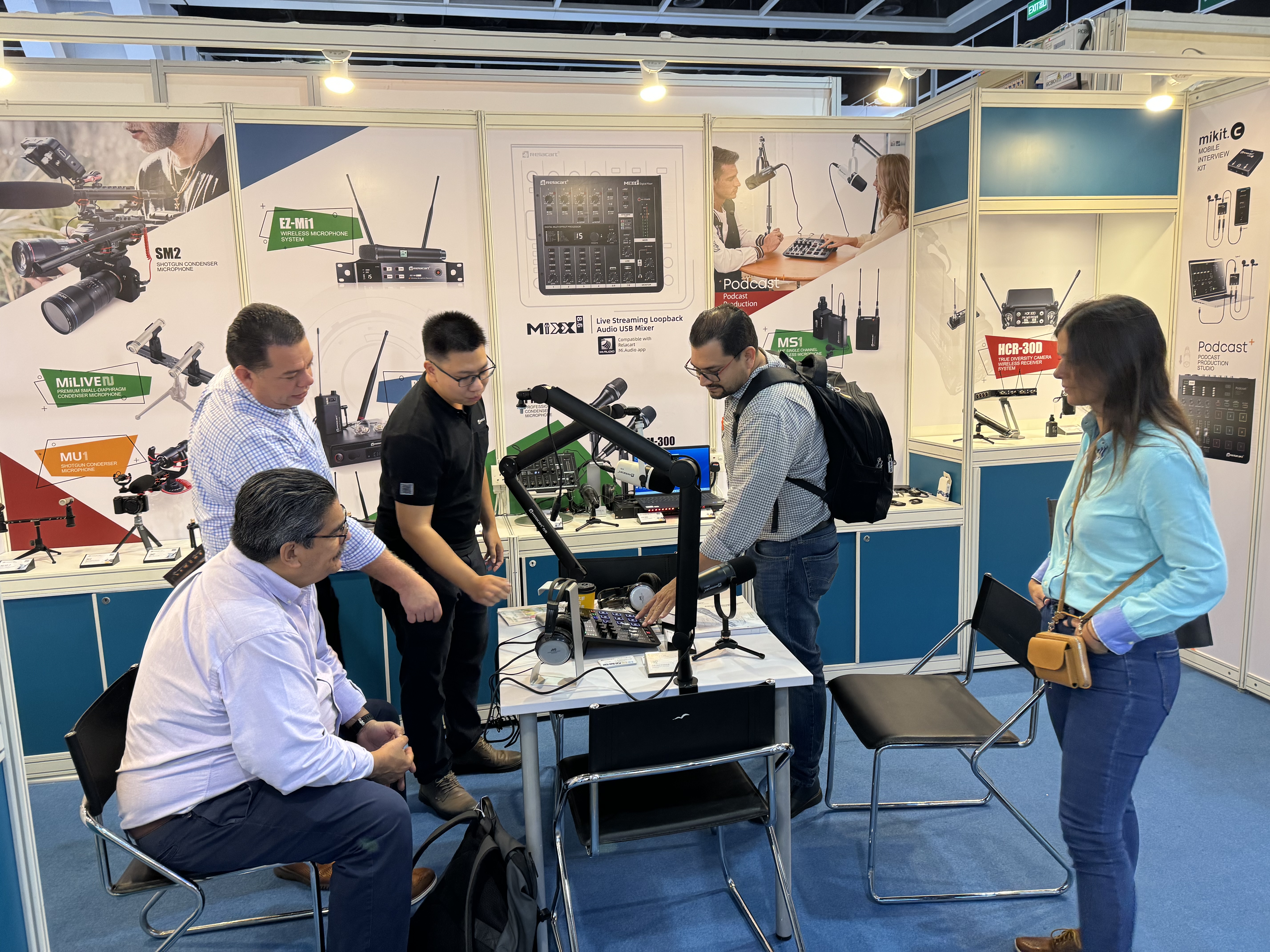 Успешно завершено | Цифровой микшер Relacart блистает в день закрытия выставки в Гонконге!