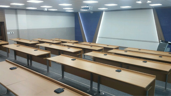 В авиационном университете Малайзии внедрен интерфейсный микрофон WB-100 Relacart