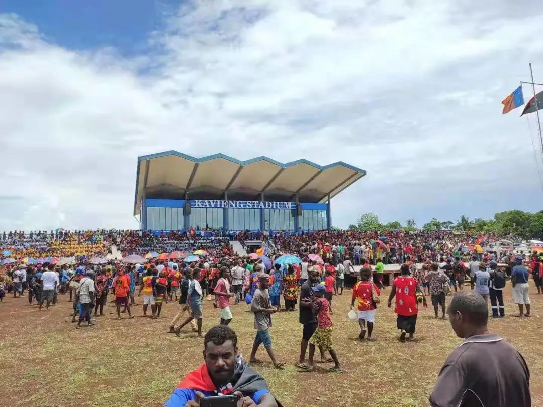 Relacart UR-2Q  Quad-Channel 130MHz Wireless Microphone System Helps China Railway Construction to Build the Papua New Guinea New Ireland Cavern Rugby Field Project